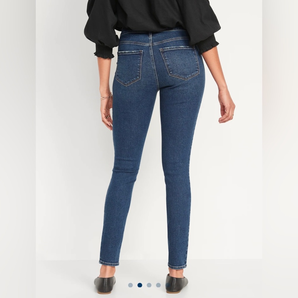 SOLD!!! Old Navy Distressed Rockstar Jeans - Picture 4 of 9
